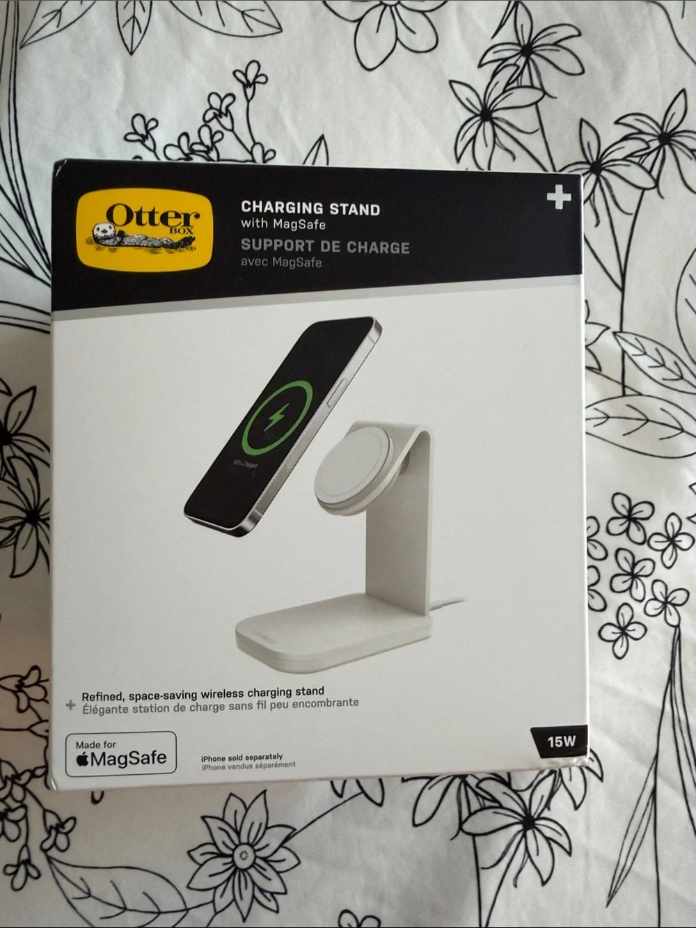 OtterBox White MagSafe Charging Stand